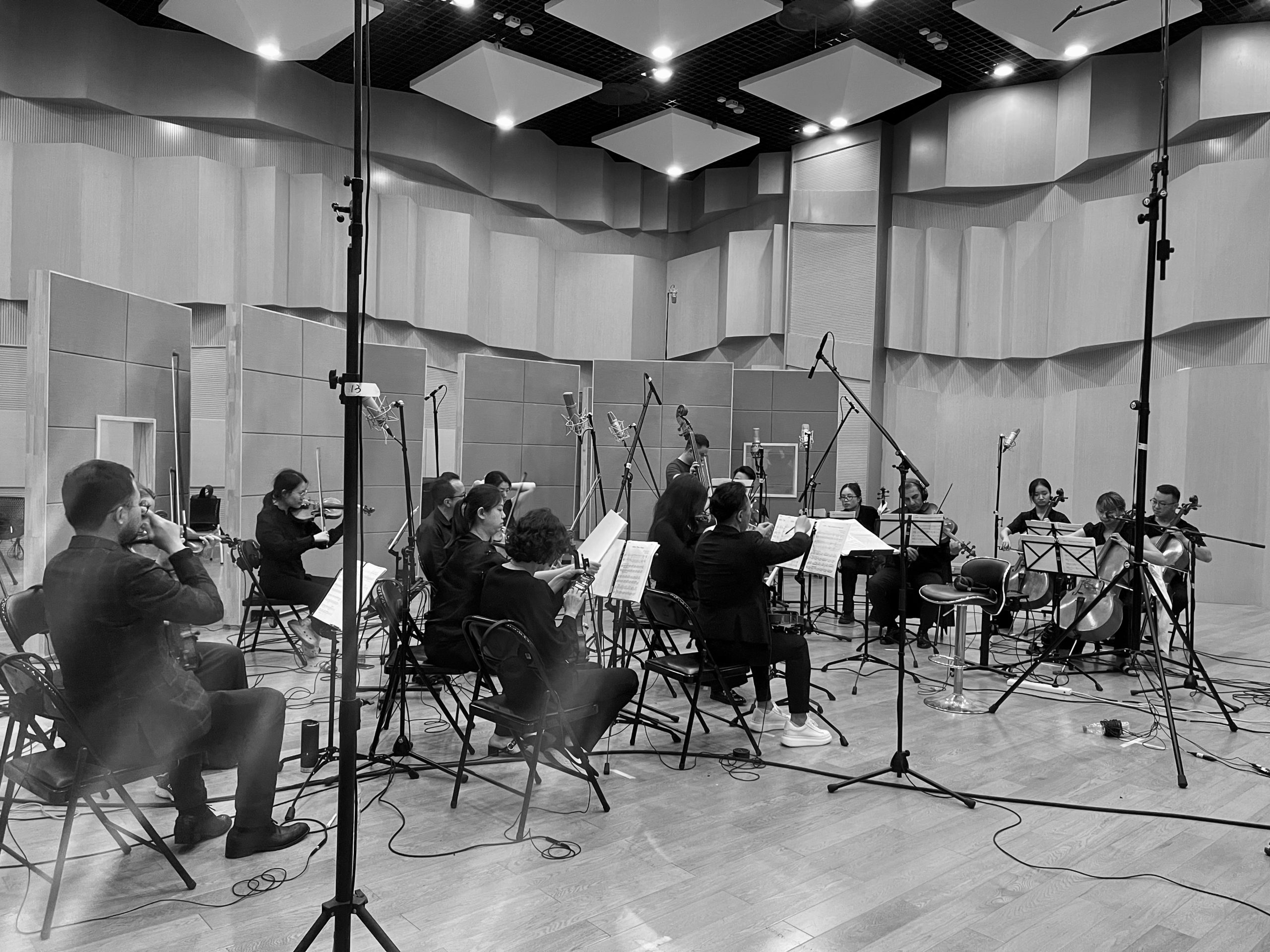 SlurME orchestra in a live recording session